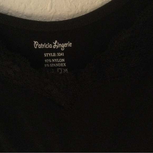 2 Nylon Spandex Slips black and nude - Picture 4 of 5